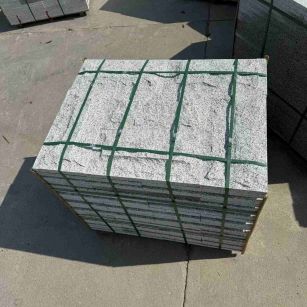 渭南 白麻花岗岩石材自然面蘑菇石成品