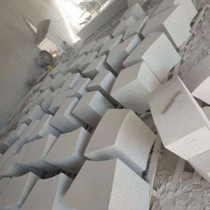 渭南 白麻花岗岩异形坐凳