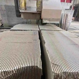 渭南 车间生产日常，黄金麻白麻花岗岩