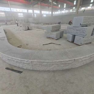 渭南 芝麻白异形坐凳，自然面光面弧形加工