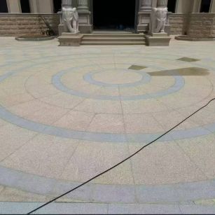 渭南 黄金麻芝麻灰花岗岩石材地铺拼接效果