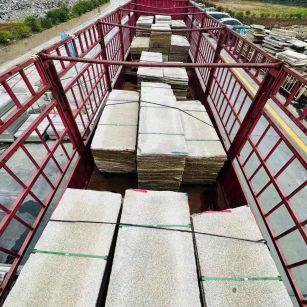 渭南 黄金麻花岗岩荔枝面，光面毛板装车完成