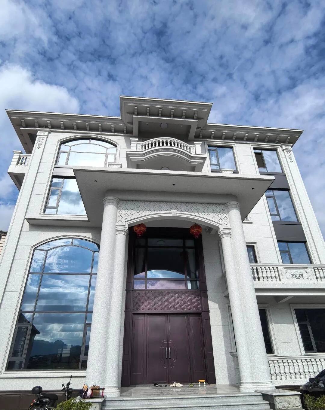 渭南白麻别墅外墙干挂石材效果示例