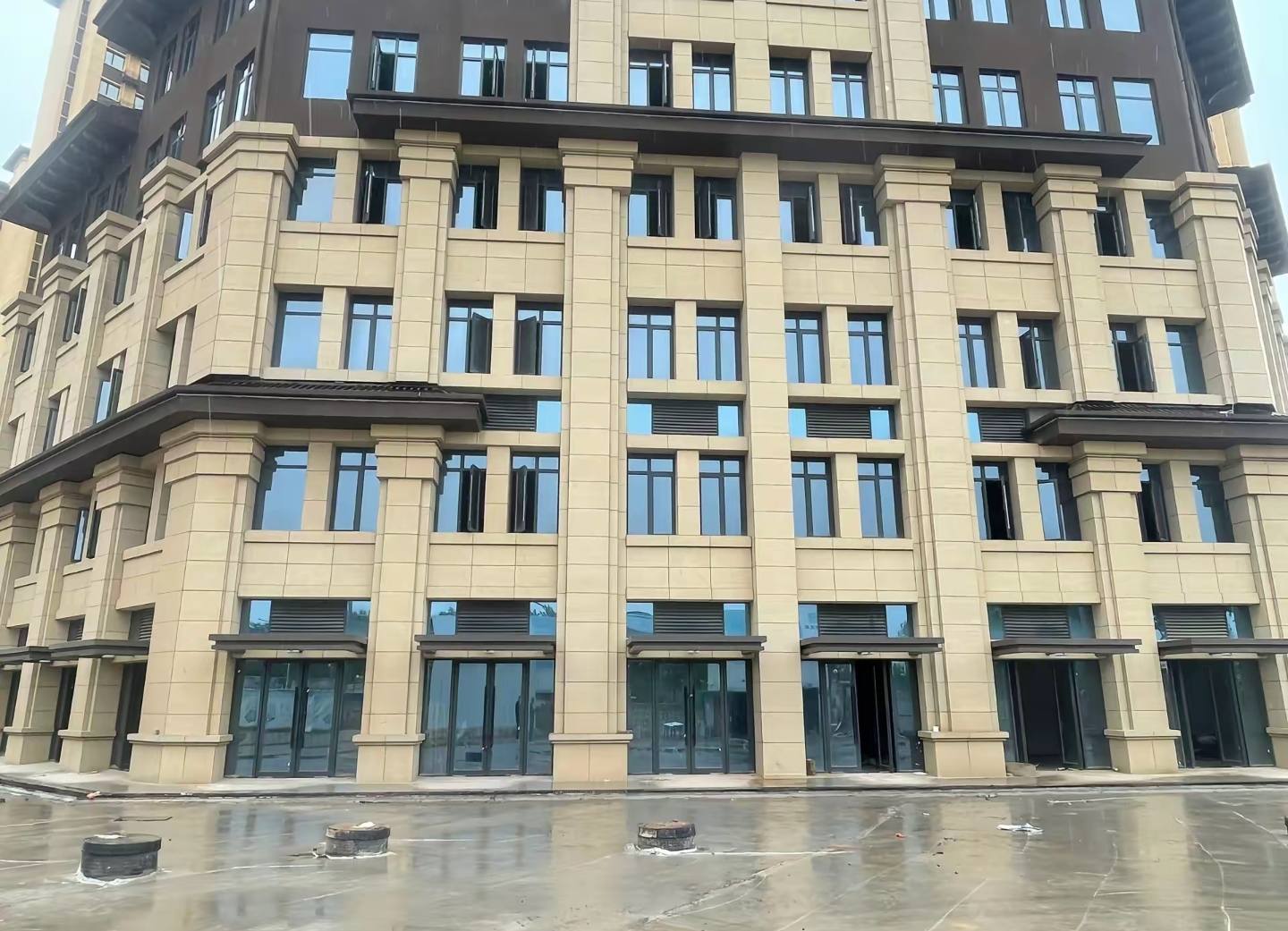 渭南 黄金麻花岗岩荔枝面小区外墙干挂