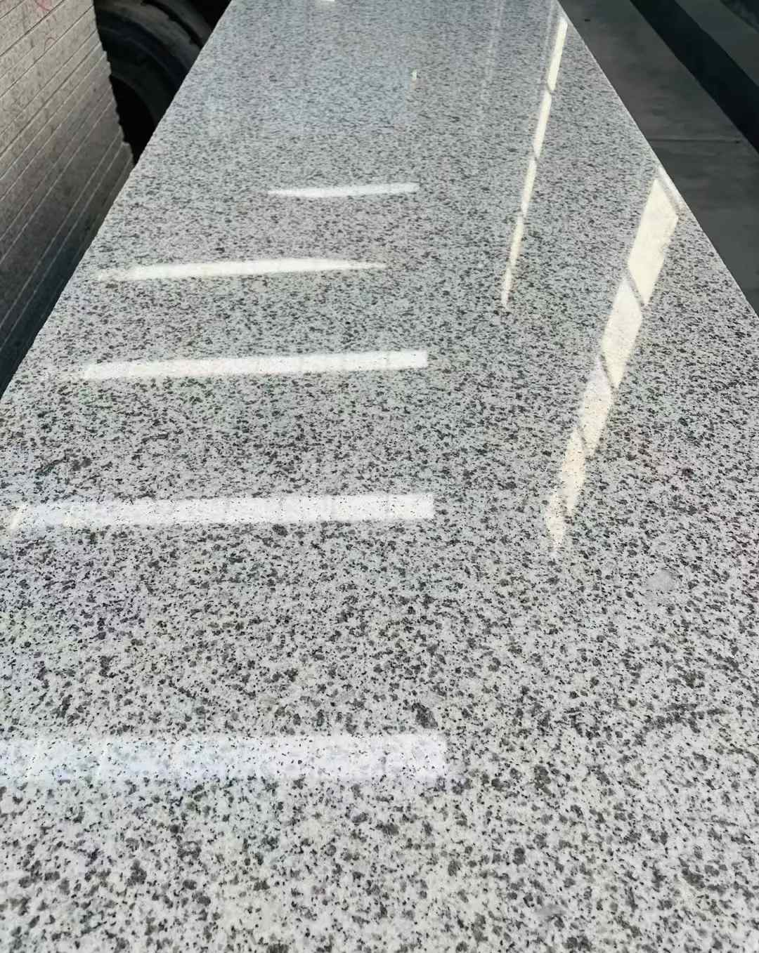 渭南 白麻花岗岩光面毛板