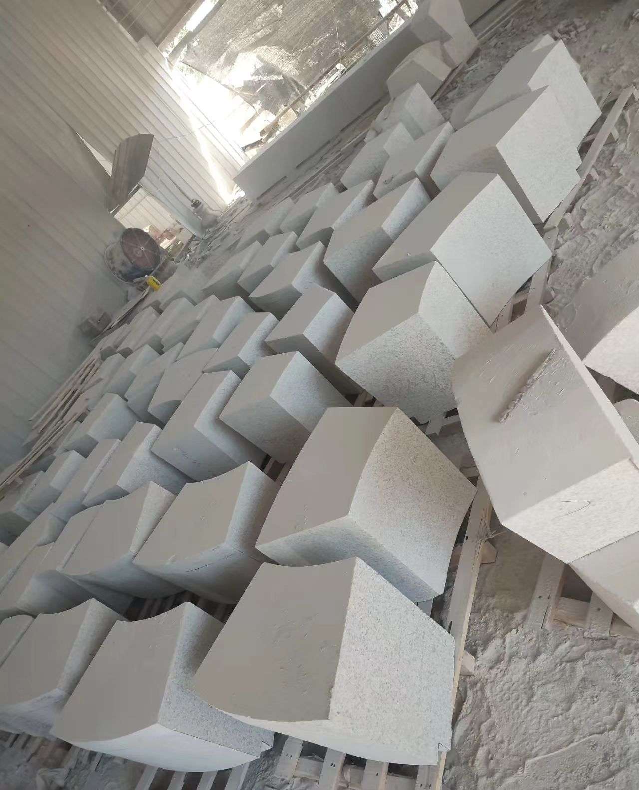 渭南 白麻花岗岩异形坐凳