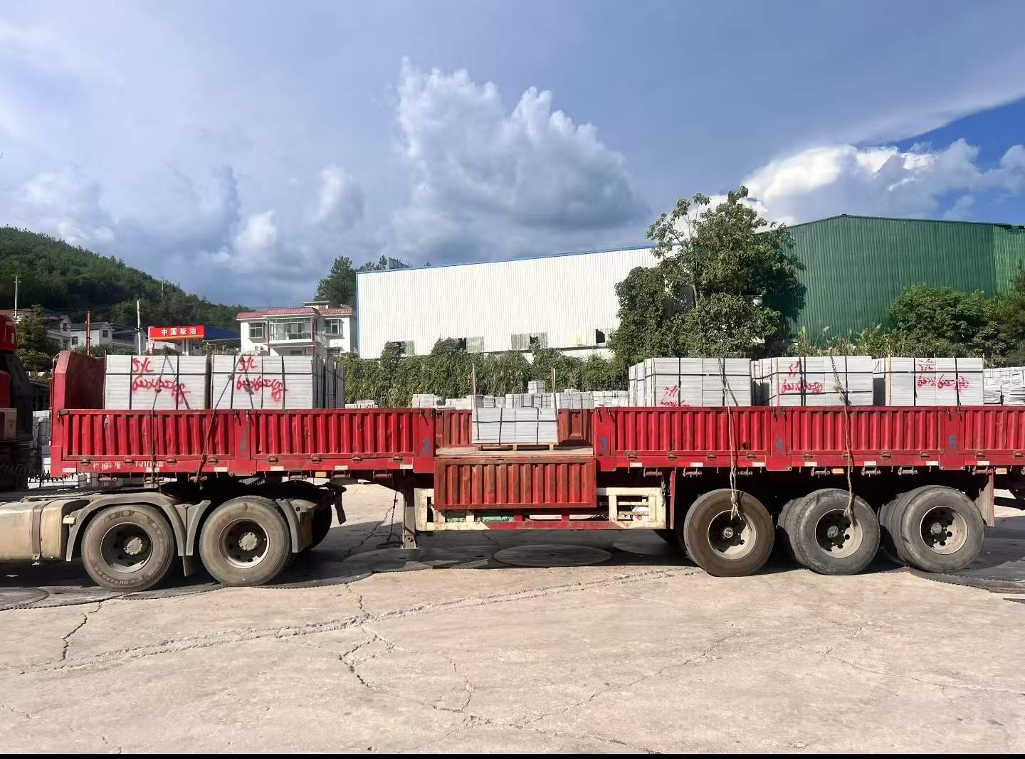 渭南 芝麻灰花岗岩地铺石出货日常