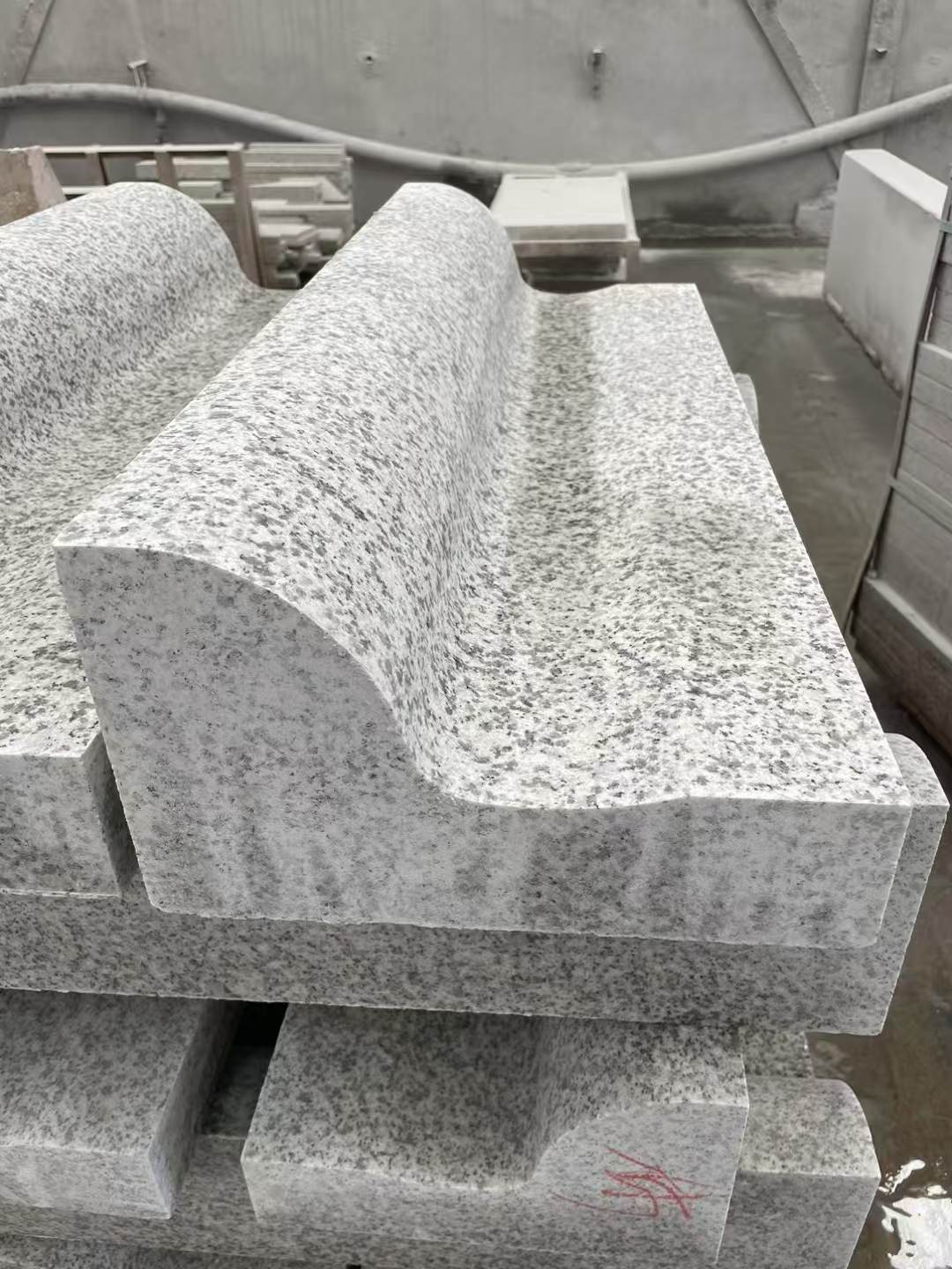 渭南 白麻花岗岩S型路沿石，路侧石，马路牙子等