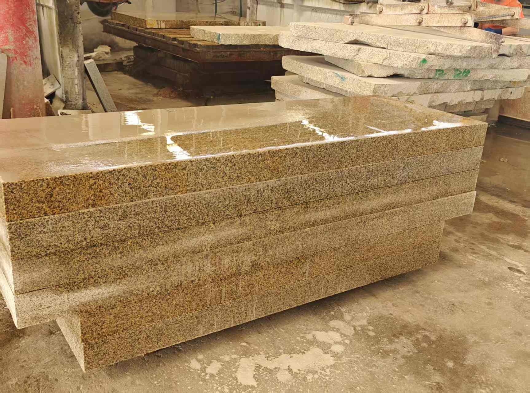 渭南 黄金麻栏杆料半成品加工中